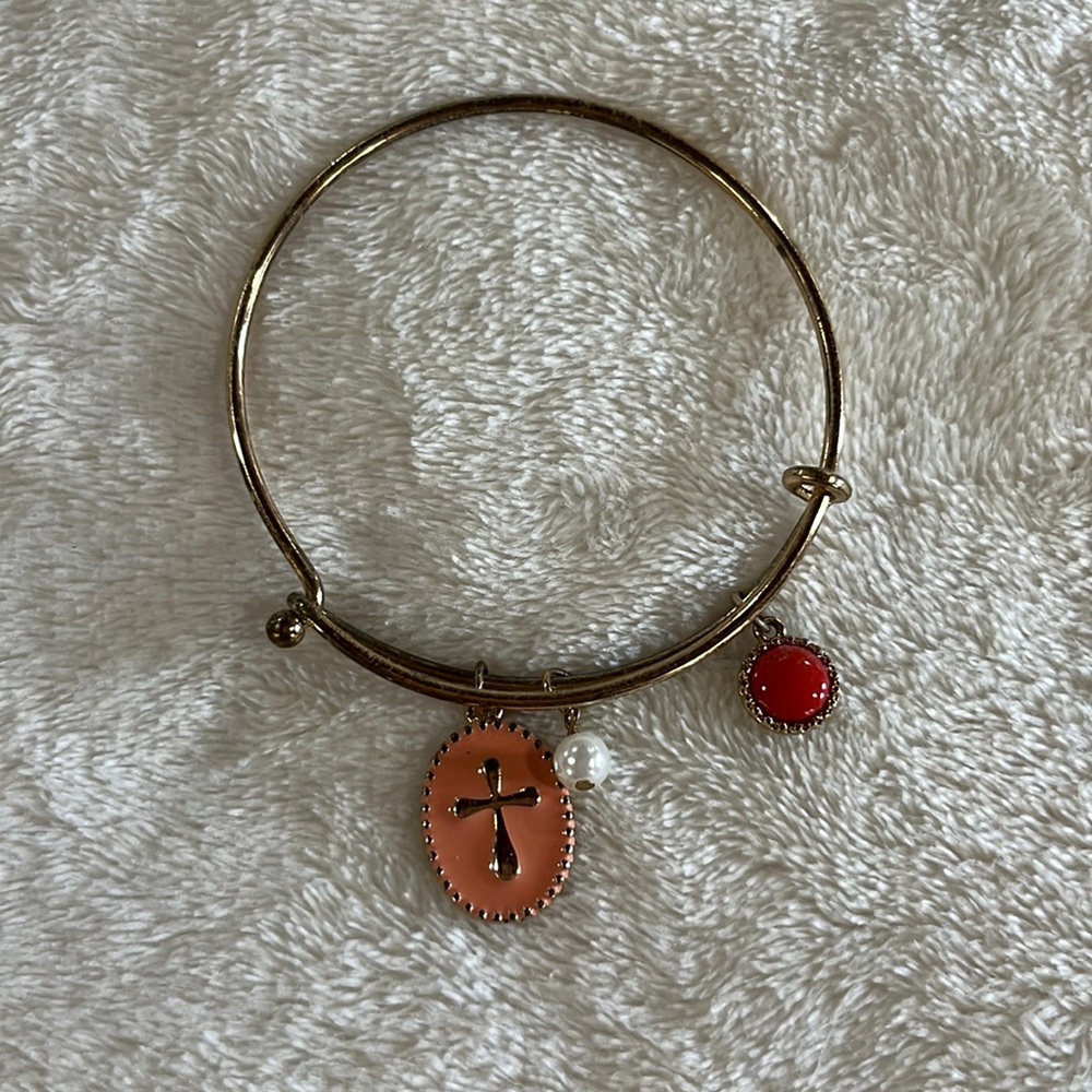*Bracelet